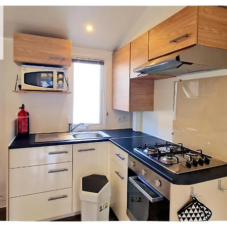 Parco vacanze Superbe Mobil-home Au Les Sables Du Midi